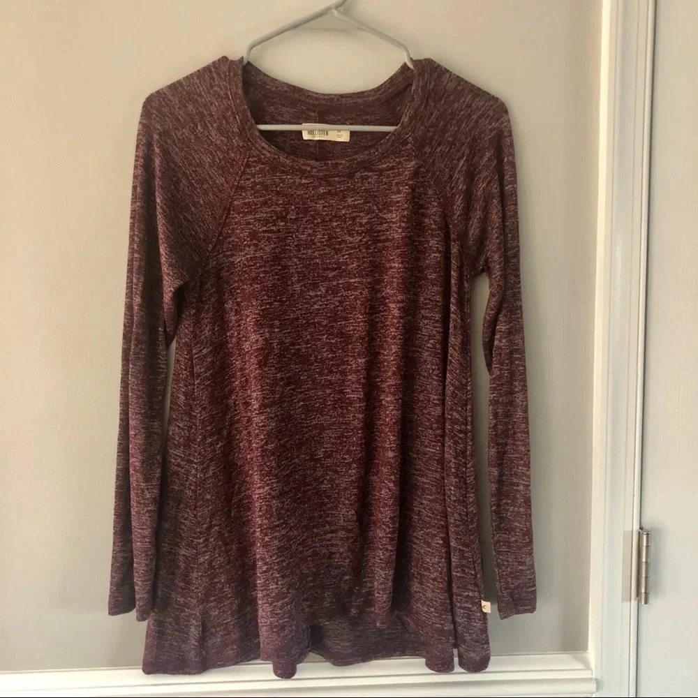 Hollister Light Purple Long Sleeve Scoop Neck Shirt Size Medium